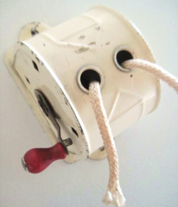 Sale Vintage cream metal clothesline by DesiredSimplicity on Etsy