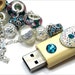 USB FLASH DRIVE Lampwork Glass Bead Necklace Teal Green Crystal Magnetic Top Bamboo Wooden Case World Wide Trend