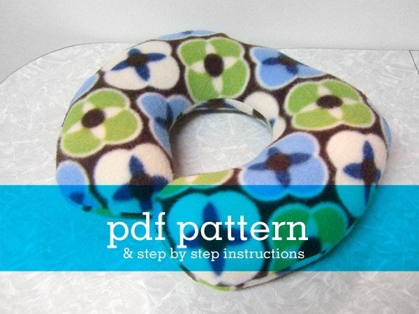 Last Minute Gift Pillows: Relaxing Neck Pillow | Sew4Home