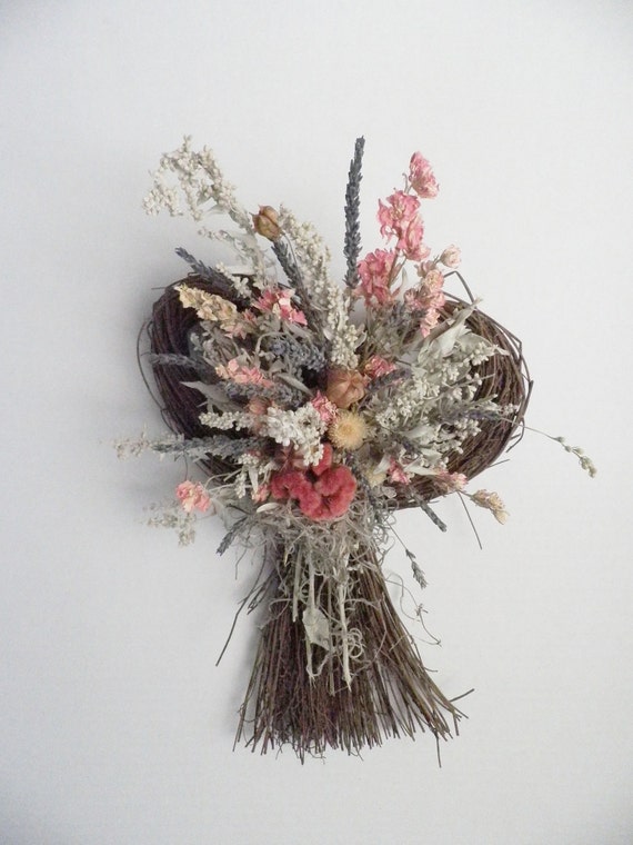 Dried Flower Wall Hanging with pink dried flowers and fragrant