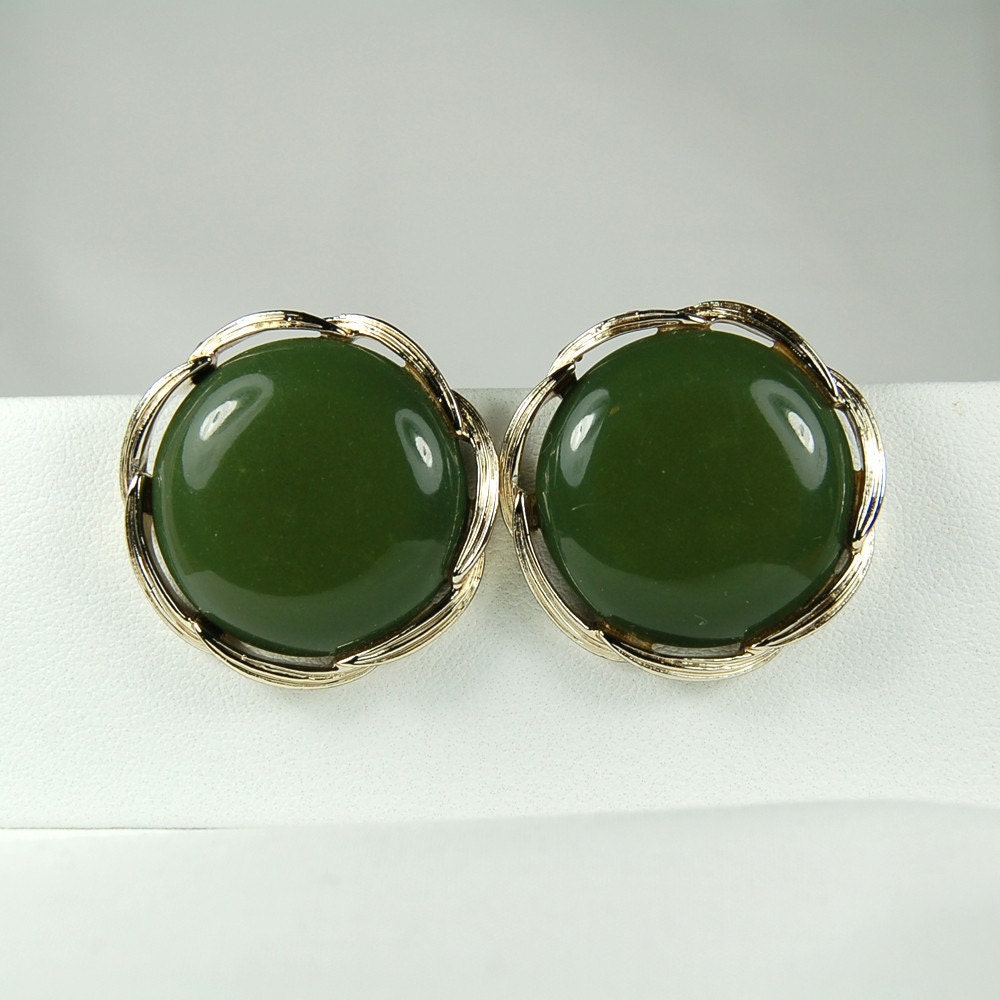 Vintage Lisner Clip On EarringsANTIQUE