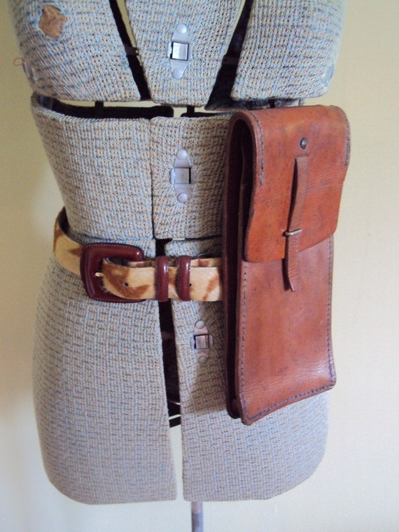 Vintage 1950s Golden Leather Military Ammunition Belt Pouch
