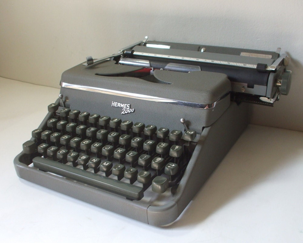 Vintage hermes 2000 manual portable typewriter with case