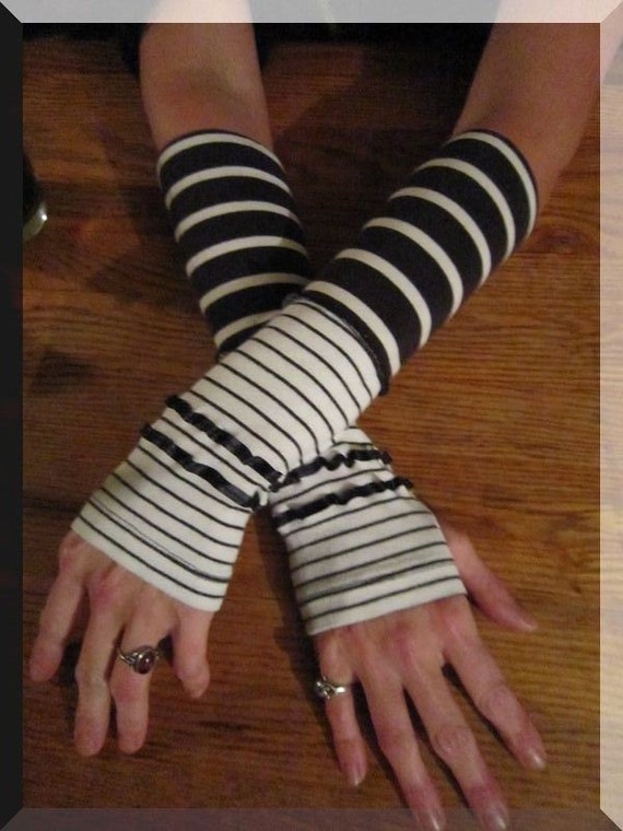 Black and White Striped Arm Warmers / Armies / Fingerless