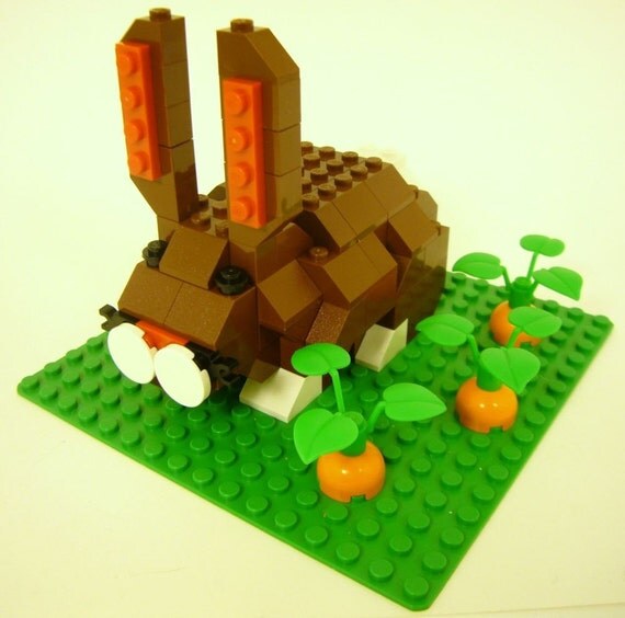 Brown Toy Brick Easter Bunny Building Kit