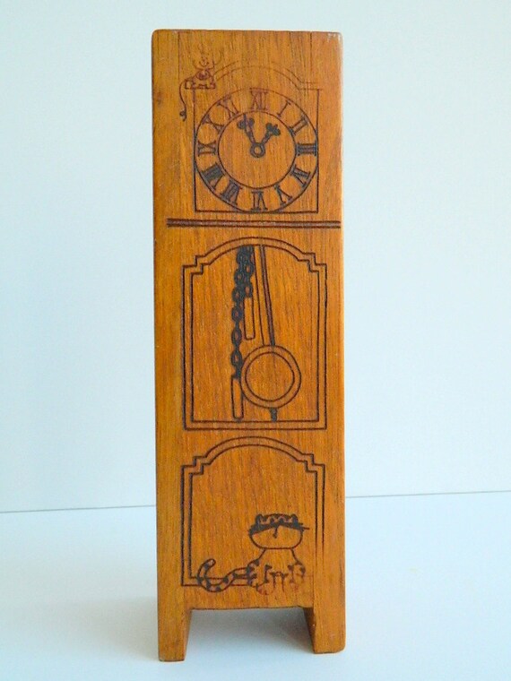 Hickory Dickory Dock Wood Grandfather Clock Bank