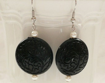 ndb-Black Carved Round Dangle Earrings Accented with White Faux Pearls