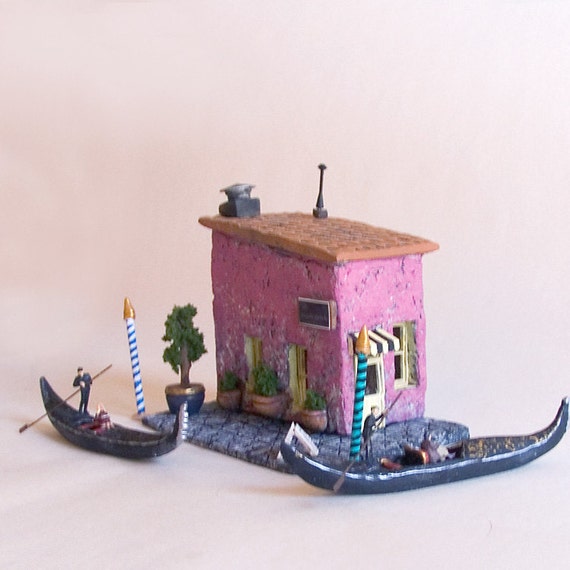 Caffe Piccolo Mondo Summer in Venice Handmade Building