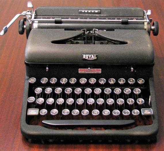 1940s Vintage Royal Arrow Typewriter
