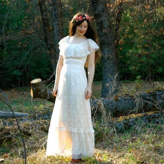 Vintage White Lace Maxi Dress... Bohemian Wedding Dress...