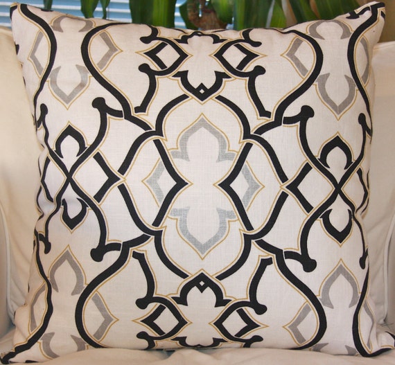 Items similar to 22 x 22 Throw pillow cover with Linked Circa