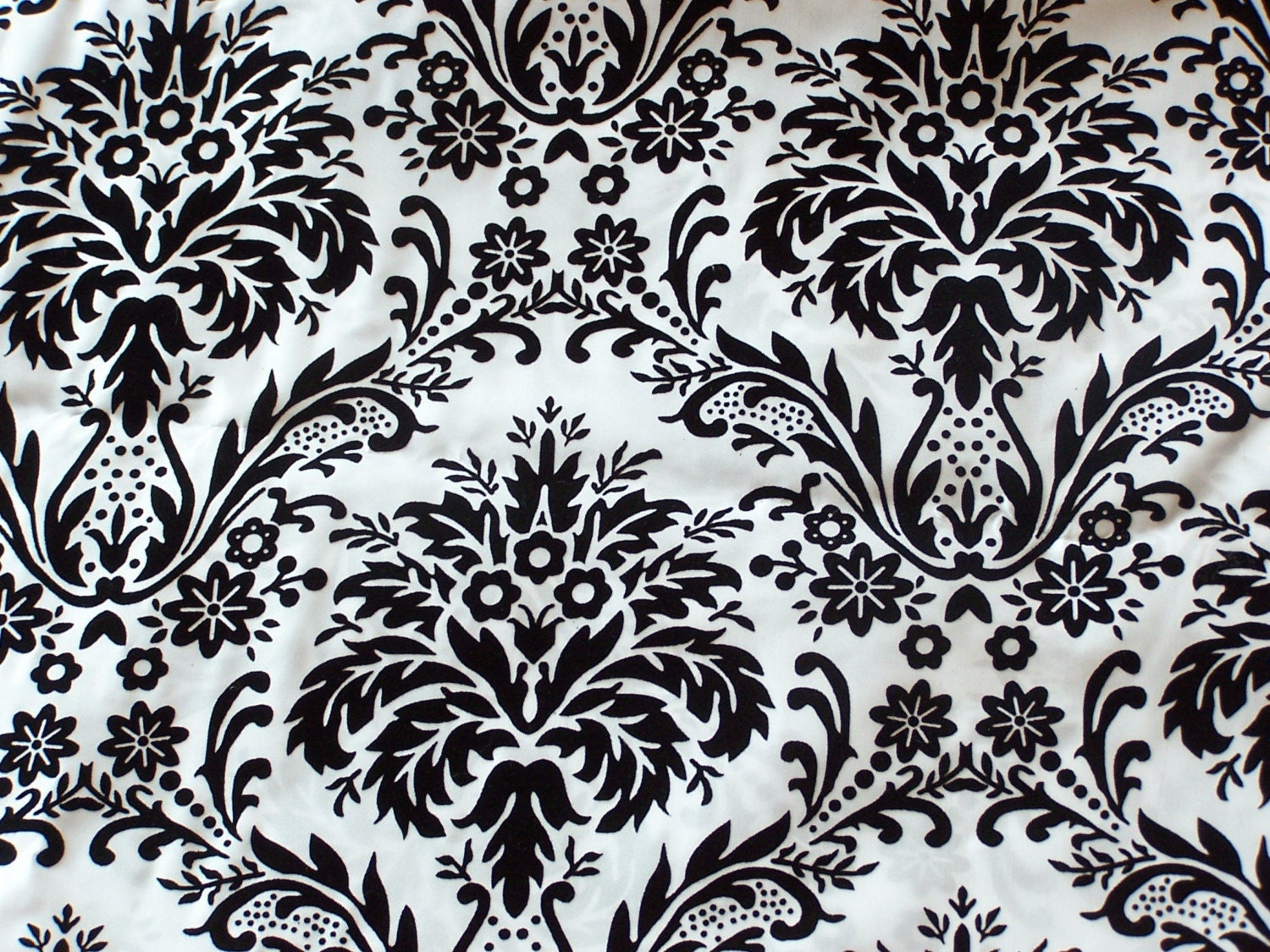 Black Velvet Flock Damask on White Taffeta Silk Fabric... 1/2
