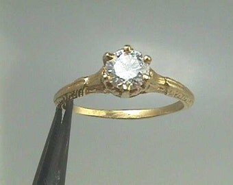 18k yellow gold vintage wedding ring