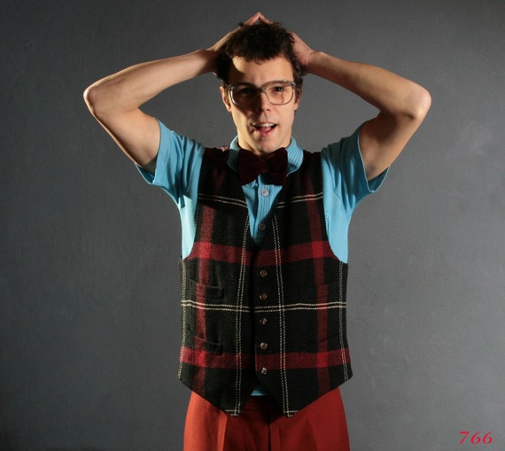 vintage nerdy burgundy plaid wool tweed vest gianfranco vintage nerdy burgundy plaid wool tweed vest gianfranco