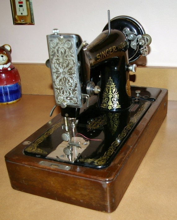 Singer Sewing Machine Model 99 AC208424 Works Fine Lock Key