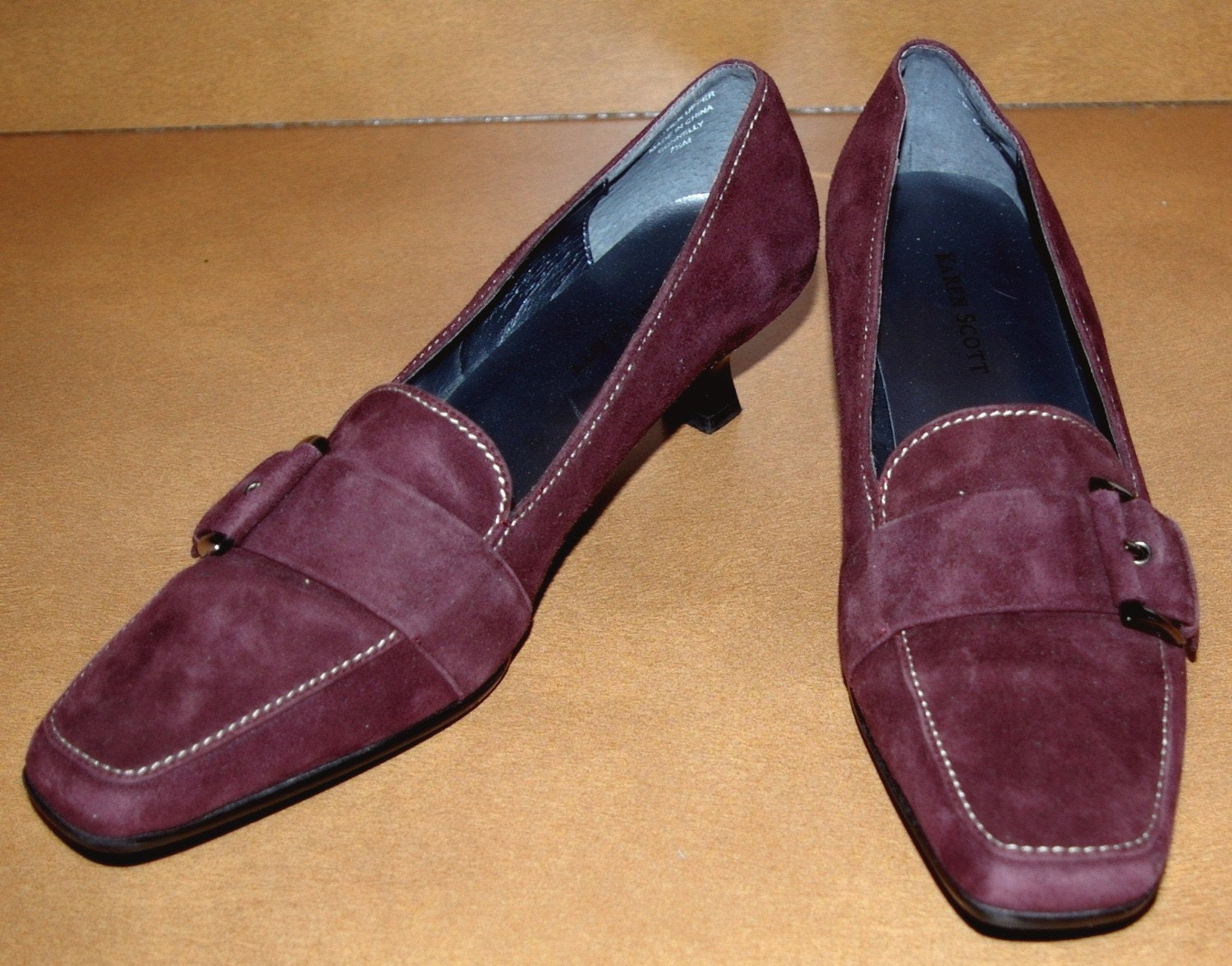 Plum Suede Loafer Shoes Kitty Heels Size 7.5M