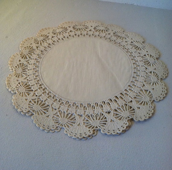 Large Vintage Paper Doily set of Five
