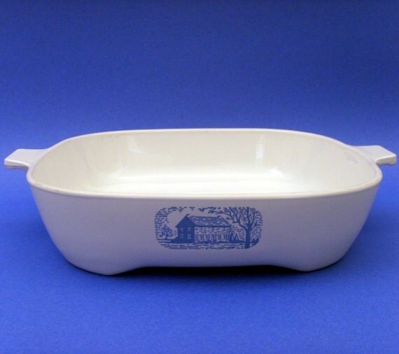 Items similar to SALE Vintage Corning Ware, Amana Radarange Microwave
