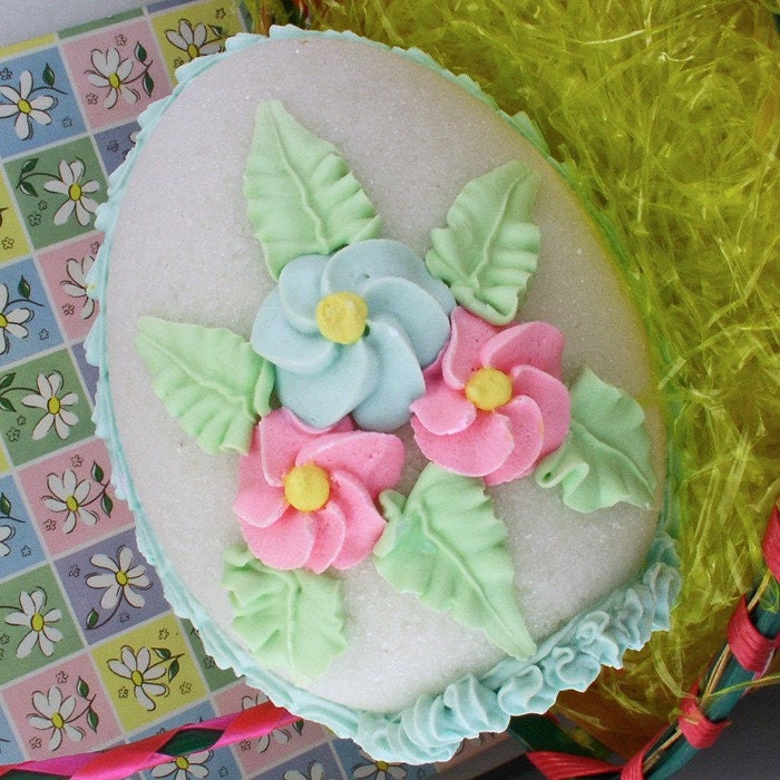 Easter Panoramic LARGE Vintage Sugar Egg Victorian Scrap