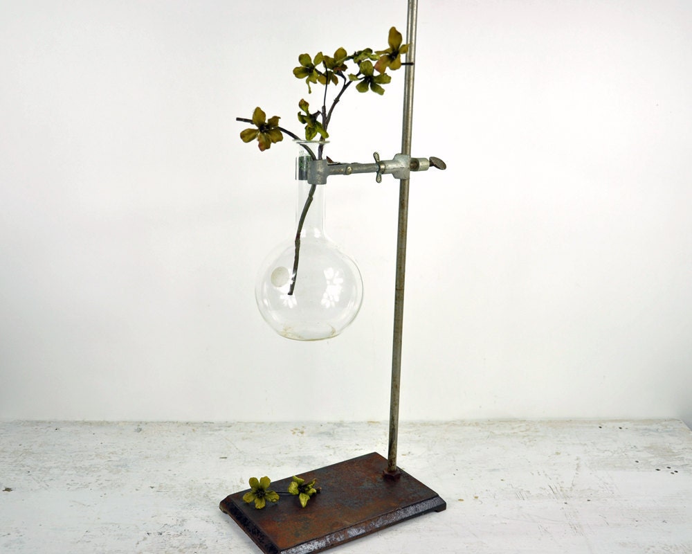 Vintage Laboratory Metal Beaker Stand with Beaker