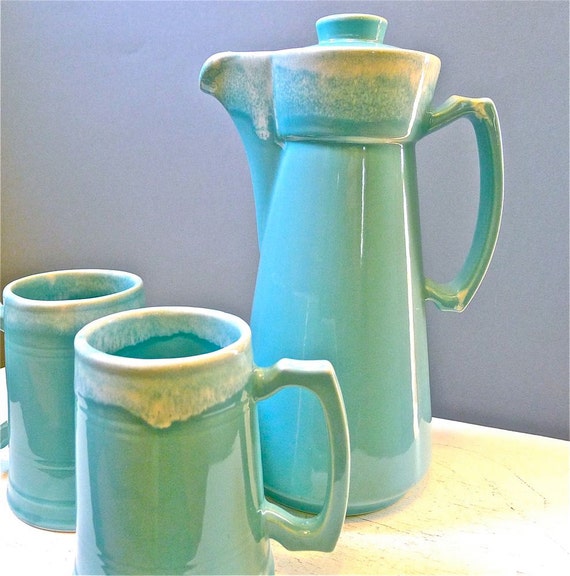 Vintage Hull Turquoise Pottery White Drip Coffee Pot with Mugs