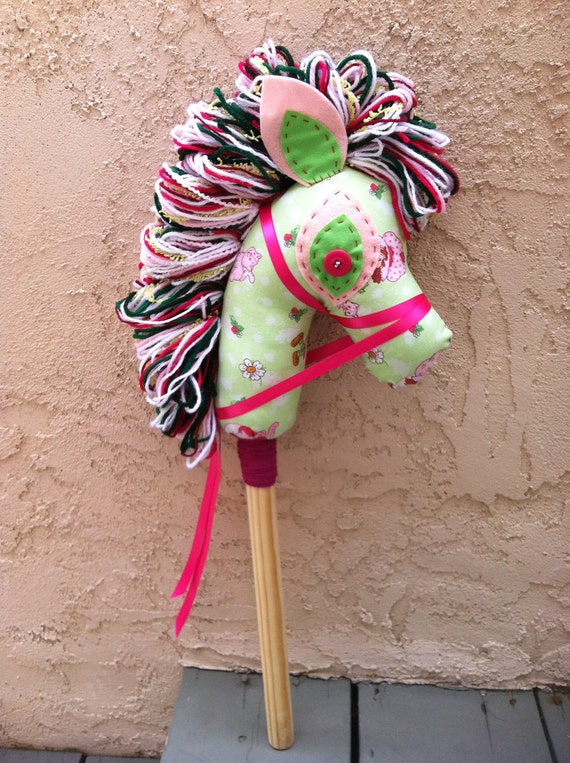 strawberry shortcake horse toy