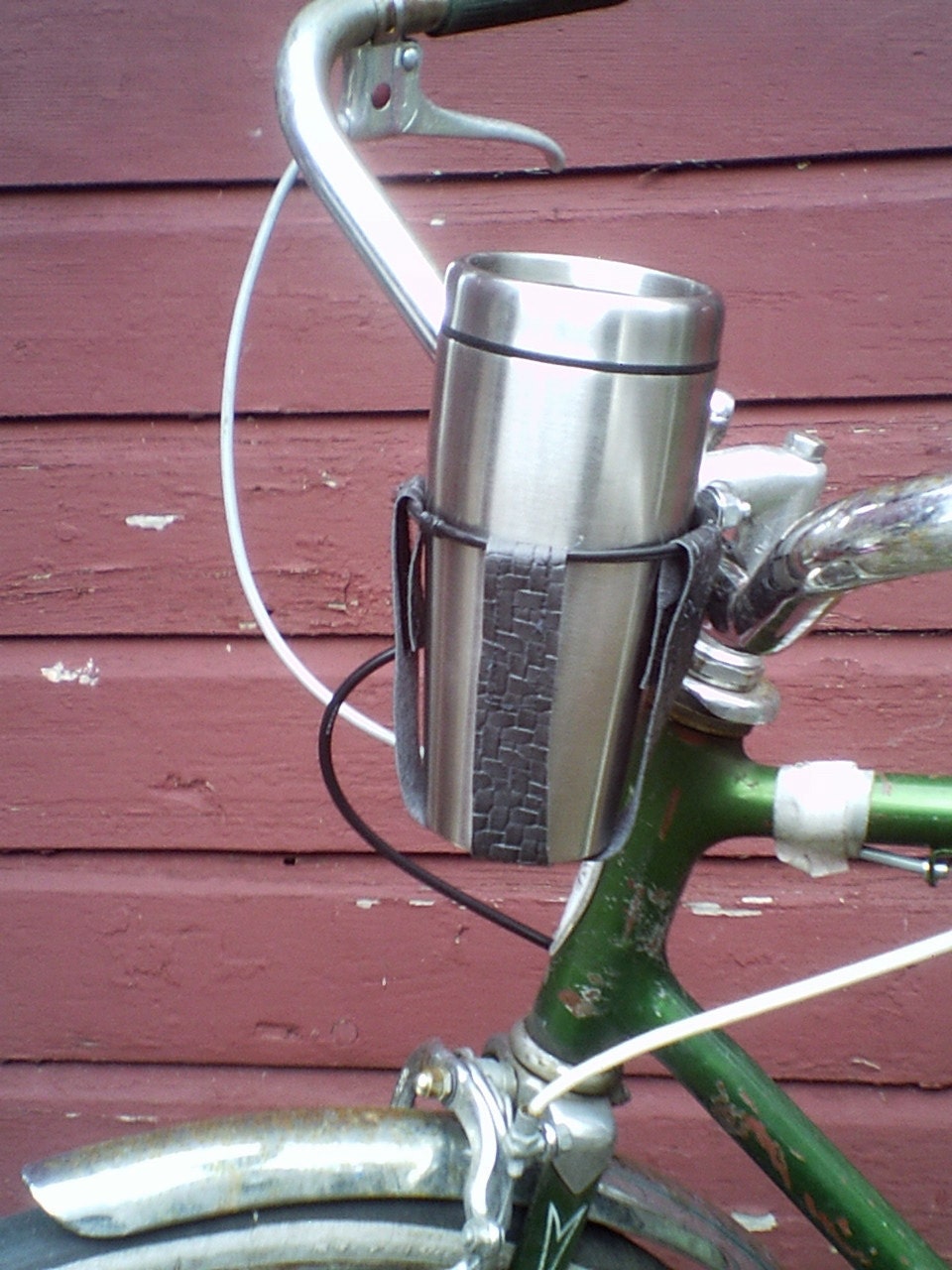 bike basket with cup holder