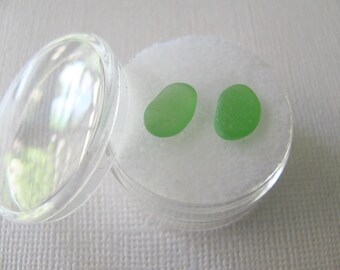 Green Sea Glass Beads, Seaglass, Beach Glass Jewelry Supply, Genuine Sea Glass Jewelry Making