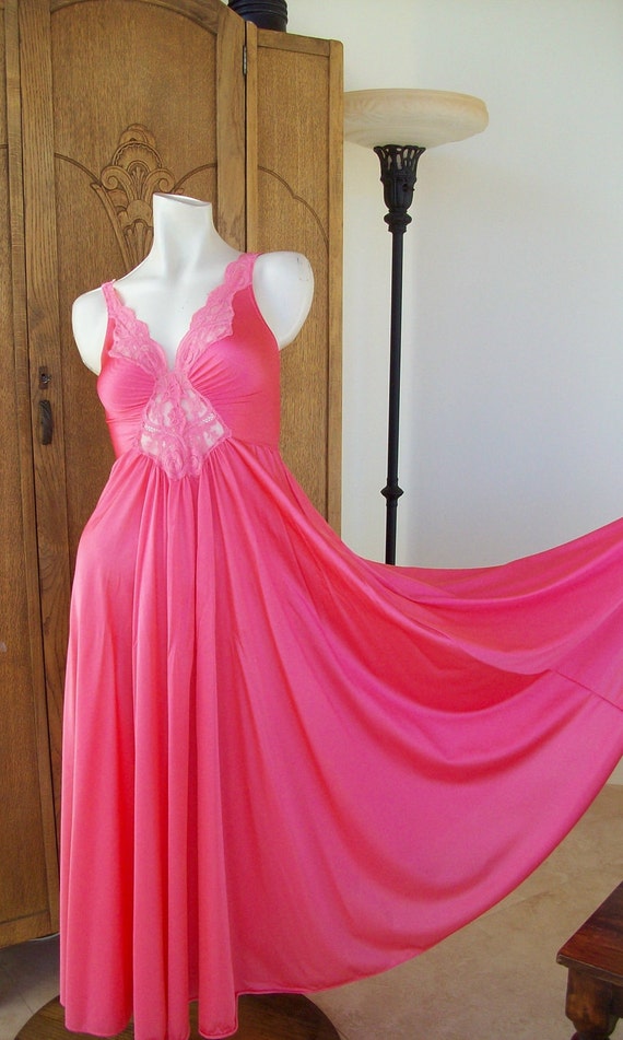 Vintage Olga Nightgown Full Sweep Lace Inset Bodysilk