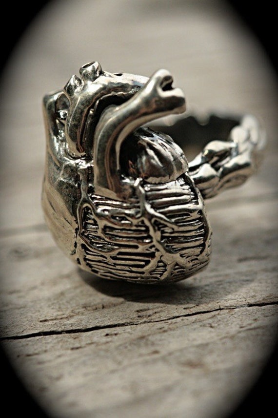 Little Anatomical Heart Ring solid sterling silver