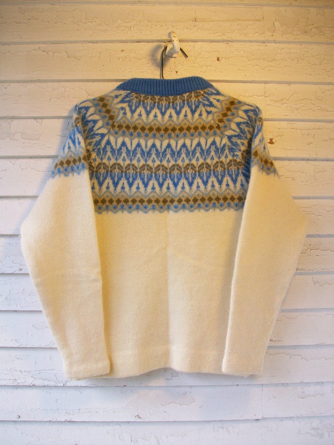 Vintage Swedish ICELANDIC Wool SWEATER