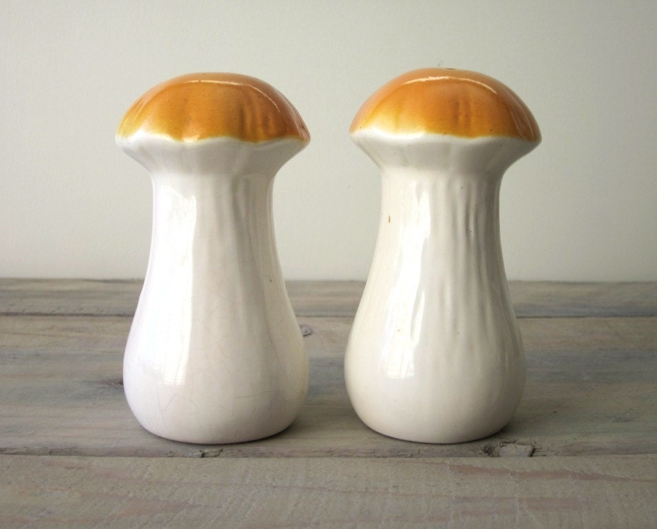 Merry Mushroom Salt and Pepper Shakers