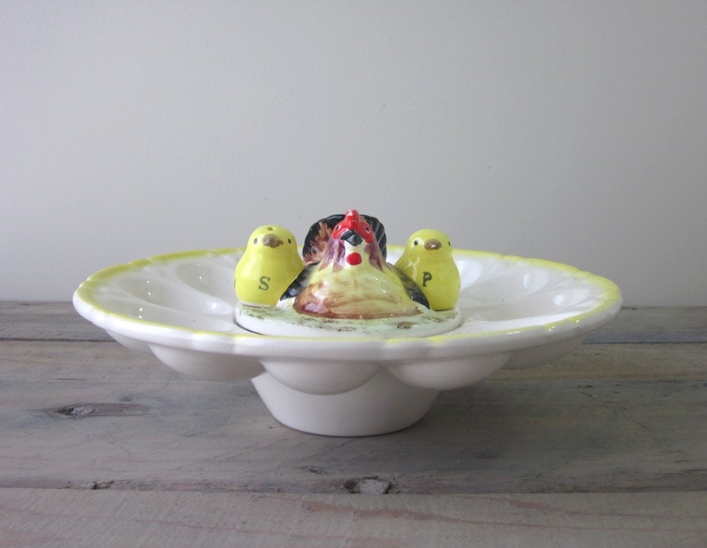 Deviled Egg Plate with Chick Salt and Pepper Shakers