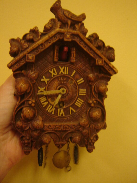 Vintage Cuckoo Clock Lux USA Pendulette Miniature Spring