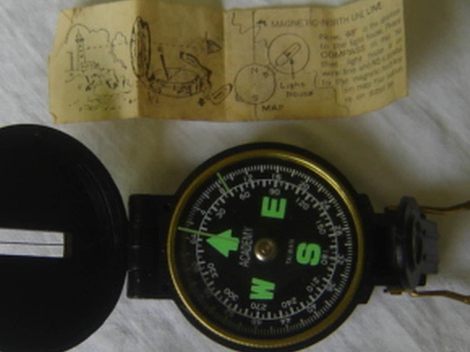 VINTAGE 60s ENGINEER LENSATIC COMPASS and original paper