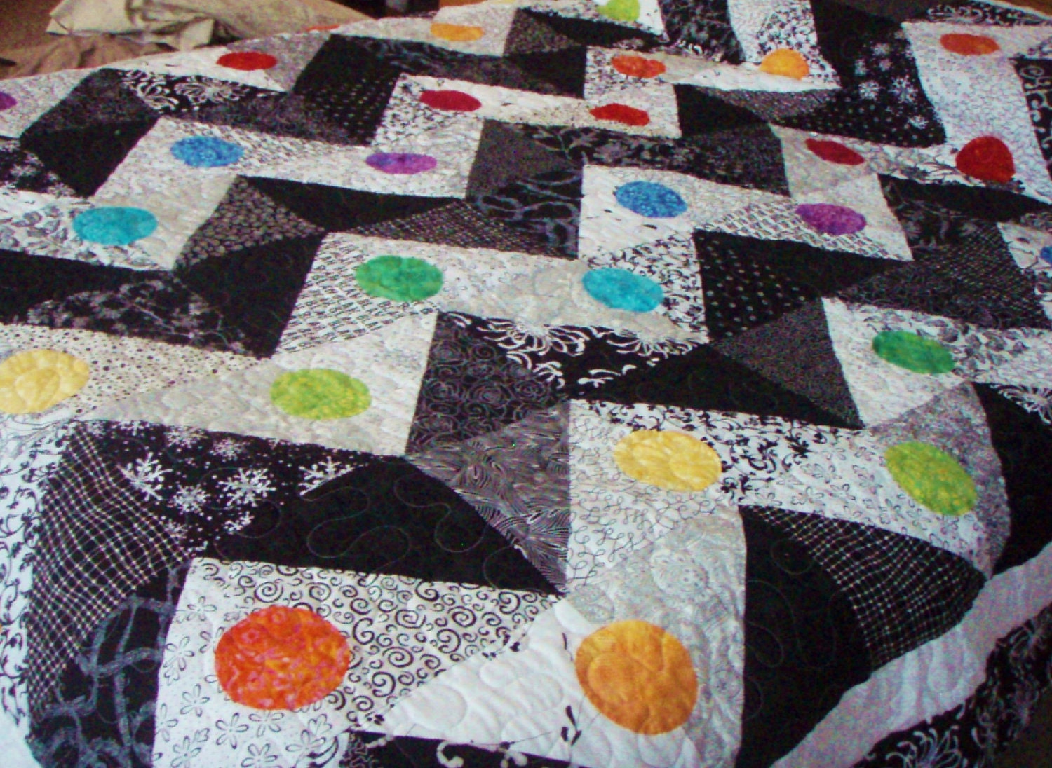 Zig Zag Quilt Pattern Queen Size | queen size quilt zigzag pattern in black and white with Zig Zag Quilt Pattern Queen Size | queen size quilt zigzag pattern in black and white with