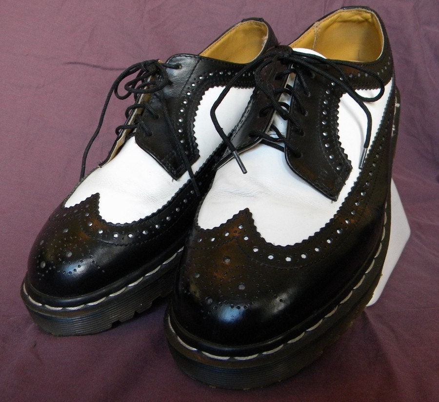 Doc Marten Mens Brogue Wingtip Black and White Size 8