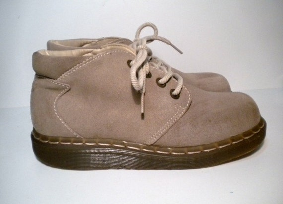 Vintage Doc Marten Beige Suede Ankle Boots Air-Wairs Dr.