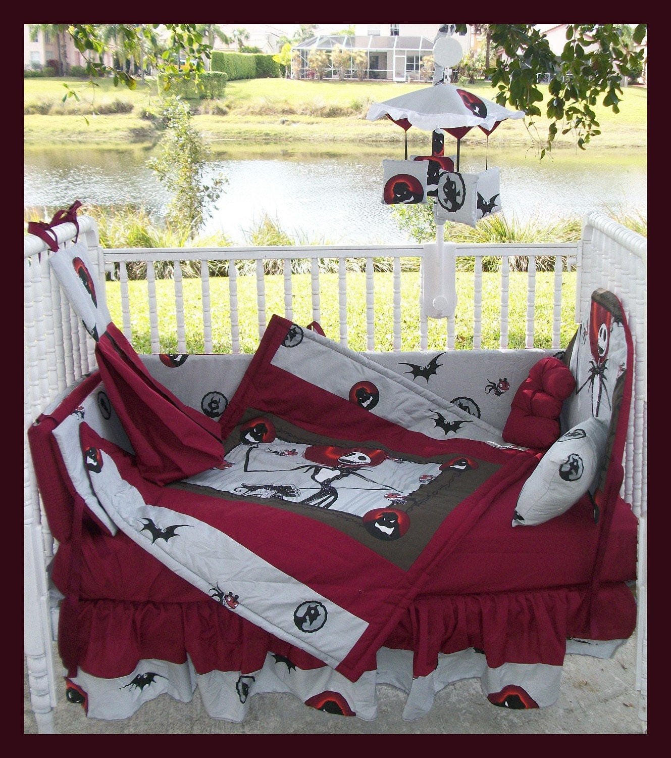 Custom made to order New NIGHTMARE BEFORE CHRISTMAS Crib