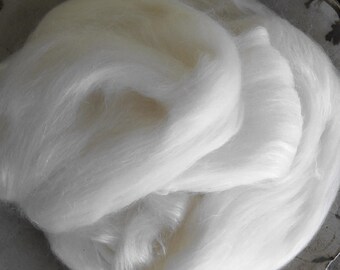 Ashland Bay Ecru Merino Tussah Silk Blend Ashland Bay Lux Roving