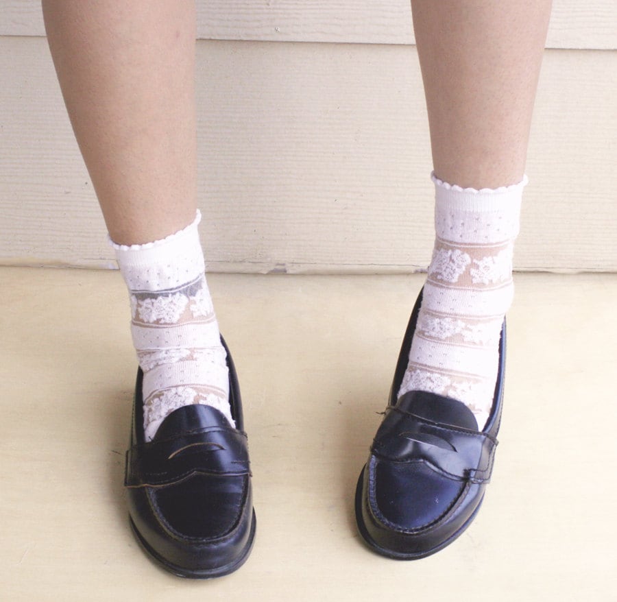 Women's Vintage Navy Penny Loafers size 8 by CircaV on Etsy