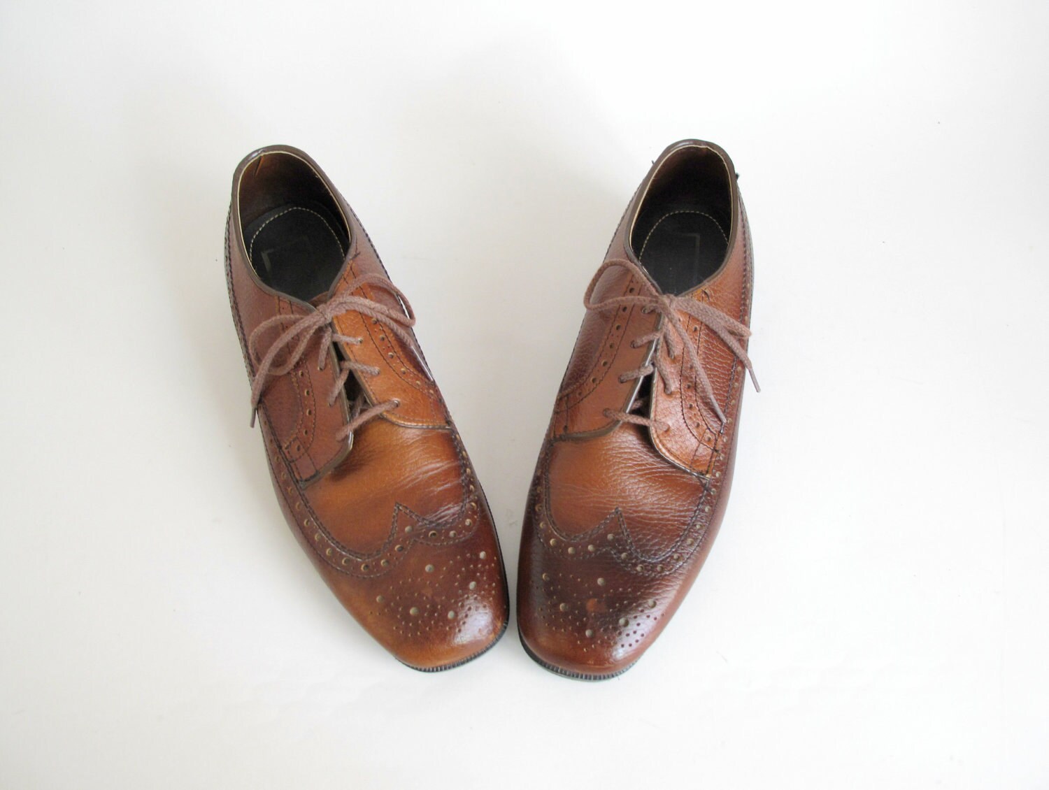 Vintage 1960s MENS Shoes : Brown Wingtips Rockabilly Size 9