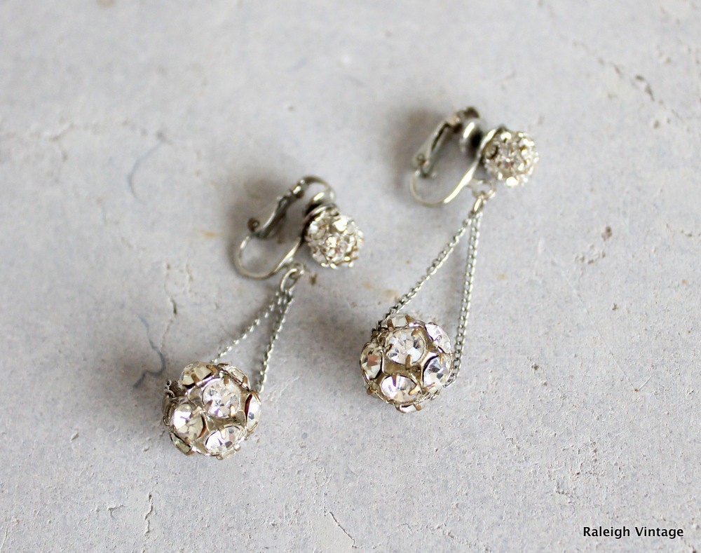 Vintage 1960s Earrings : 50s 60s Rhinestone Dangle Earrings