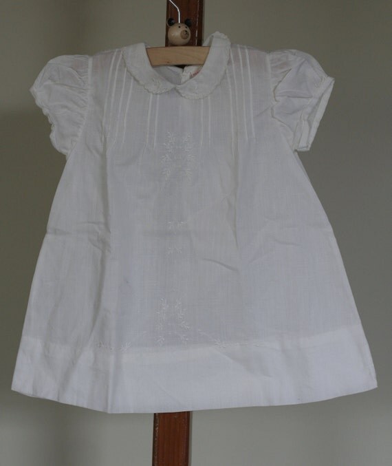 vintage baby dress white cotton by suesuegonzalas on Etsy