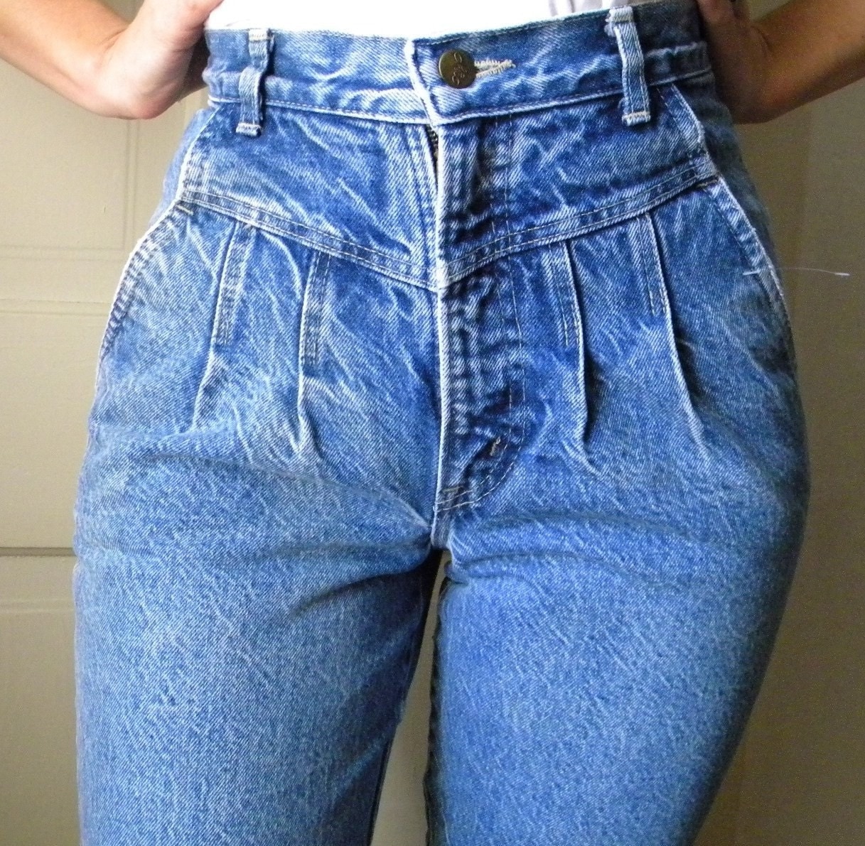 Pleated 80s Chic JeansSIZE 6 by KillWalmart on Etsy