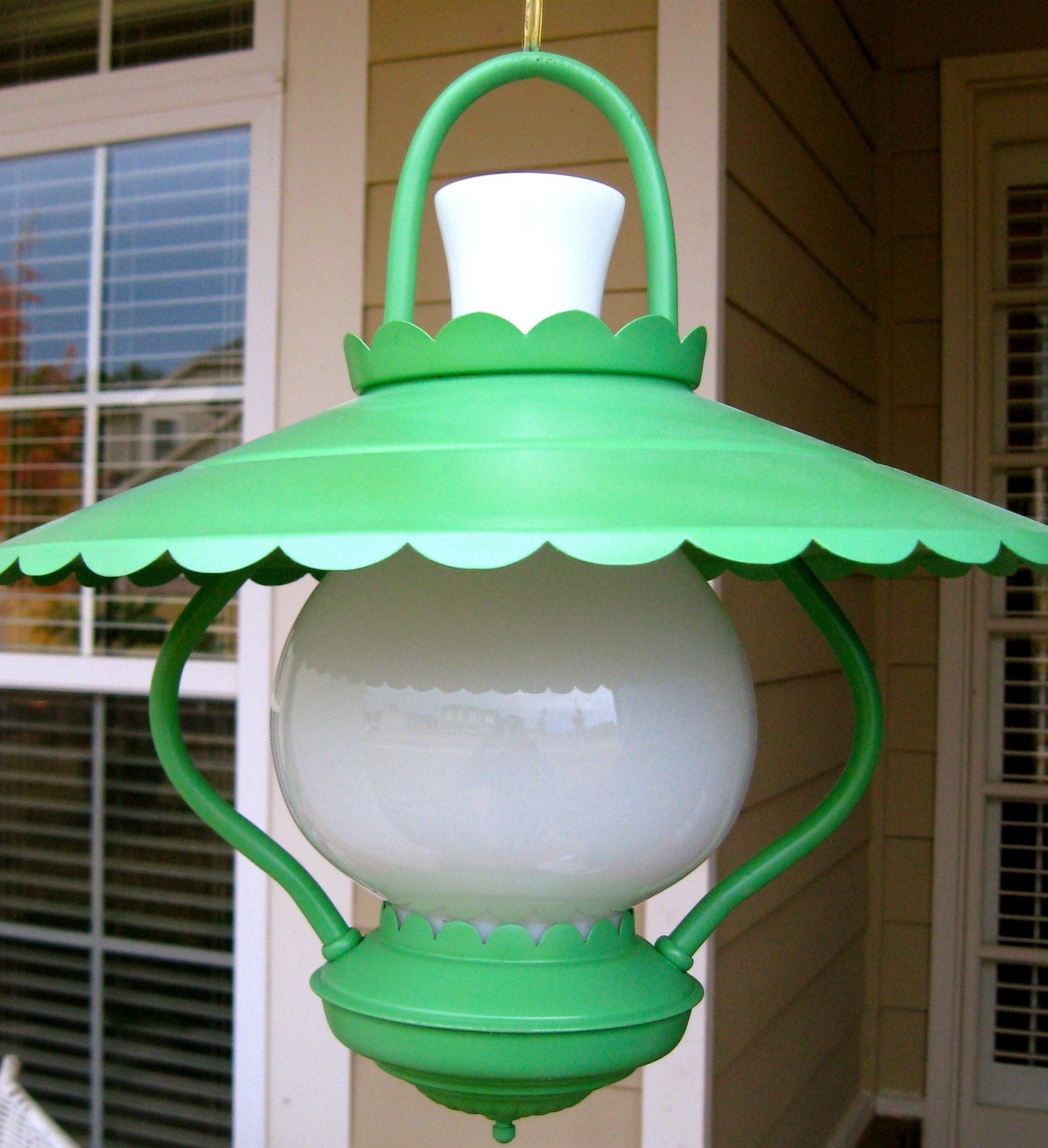 Green Leaf Hurricane Light Fixture