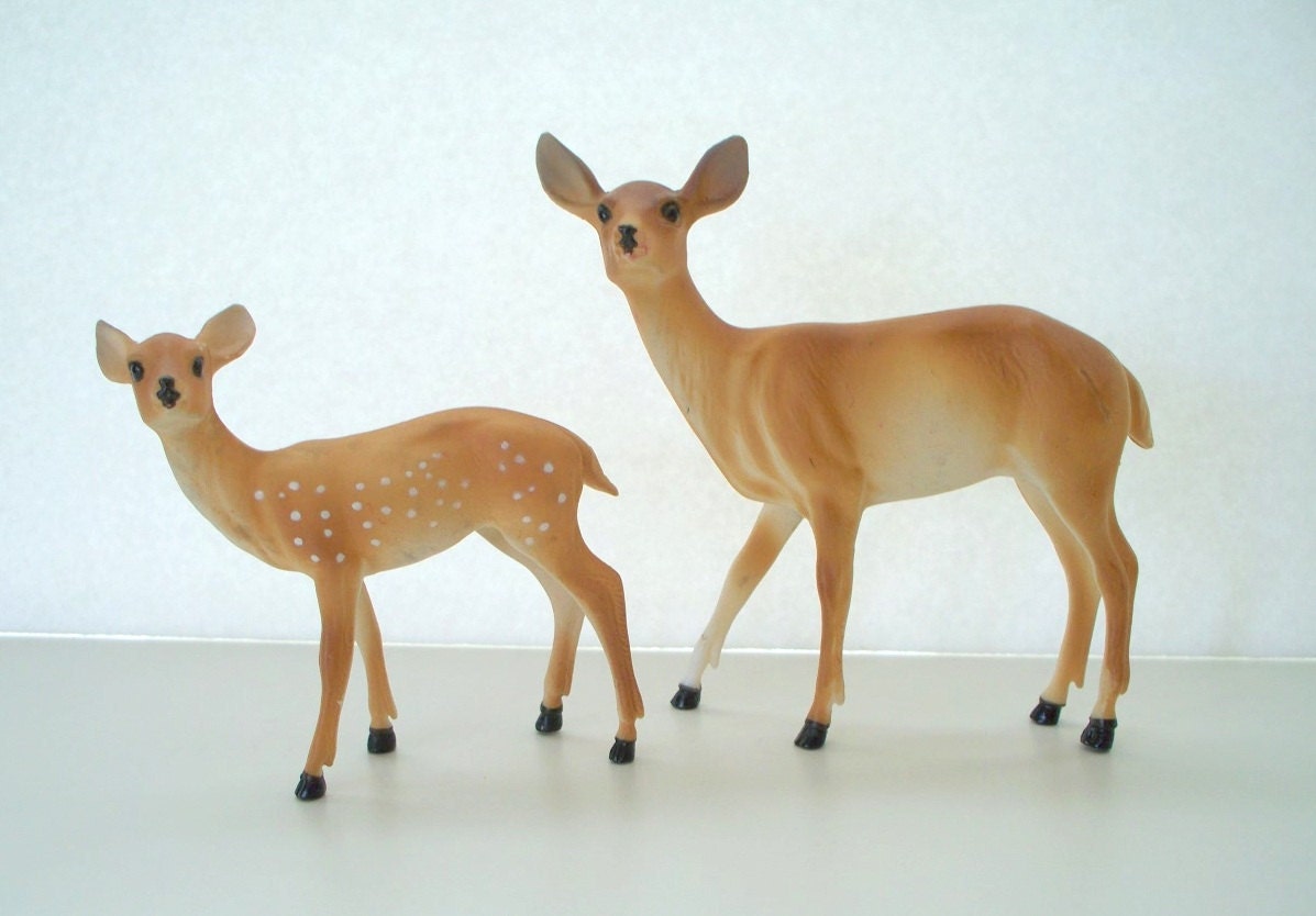 plastic deer figurines bulk