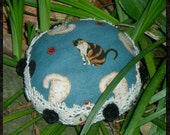 Pincushion with Cats - Cat Pincushion with Vintage Plaid Buttons - Kitty Pincushion - Blue Pincushion Pincushion with Cats - Cat Pincushion with Vintage Plaid Buttons - Kitty Pincushion - Blue Pincushion
