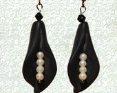 Black Lily Earrings - Black Drop Calla Lily Earrings with Pearl Accents - Cyber Monday Sale Black Lily Earrings - Black Drop Calla Lily Earrings with Pearl Accents - Cyber Monday Sale
