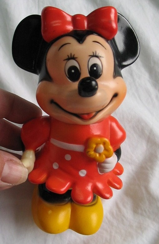 Vintage Plastic Bank Minnie Mouse